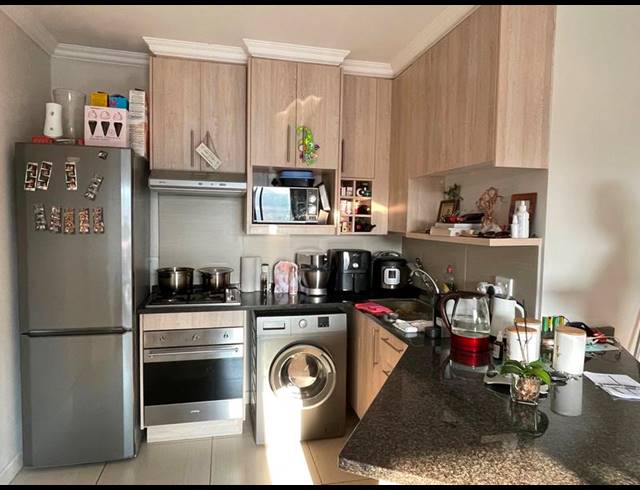 1 BEDROOM APARTMENT FOR SALE IN WILGEHEUWEL